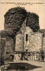 Chevreuse Ruines de Chateau de la Madeleine France à Chevreuse