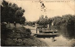 Villennes s Seine Embarcadere et vieux Pont France