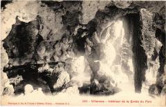 Villennes s Seine Interieur de la Grotte du Parc France -
													78 Yvelines
												