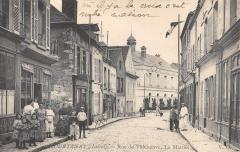Courtenay - Rue De Villeneuve - La Mairie à Courtenay