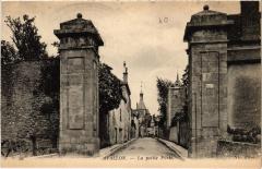 Avallon La petite Porte France à Avallon