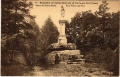 La Pierre Qui Vire Statue de Saint-Marie France