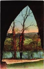 Arcy-sur-Cure La Grotte des Fees,vue prise de l'interieur France -
																					89270 Arcy-sur-Cure
																			