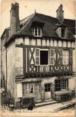 Avallon Maison du Xv siecle,rue Bocquillot France à Avallon