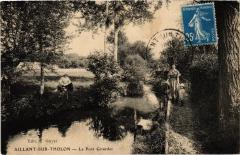 Aillant-sur-Tholon Le Pont Girardot France -
													89 Yonne
												