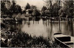 Champs Les bords de l'eau France