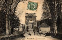 VilleVallier Le Pont suspendu France à Villevallier