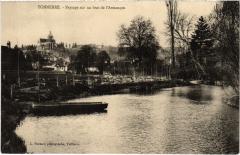 Tonnerre Payssage sur un bras de l'Armancon France à Tonnerre