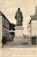 Sens Le Baron Thenard France