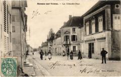 Bassou-sur-Yonne La Grande-Rue France -
																					89400 Bassou
																			