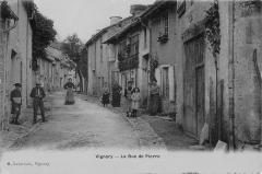 Vignory - La Rue De Pierre - cpa émail à Vignory