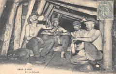 Dans La Mine - Le Briquet