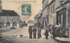 Chatelus Malvaleix - Place De La Halle à Châtelus-Malvaleix