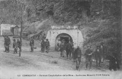 Commentry - Pendant L'Exploitation De La Mine - Sortie Des Mineurs D'Une à Commentry