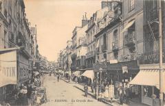 Dieppe - La Grande Rue à Dieppe