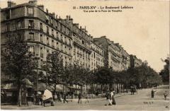 Le Boulevard Lefebvre - Vue prise de la Porte de Versailles à Paris 15e