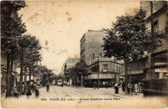Avenue Gambetta vers la Place à Paris 20e