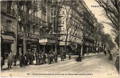 Avenue Gambetta prise de la Place Gambetta -
																					75020 Paris 20e
																			