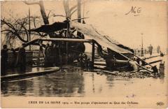 Paris Crue de la Seine 1910 Quai des Orfevres une pompe