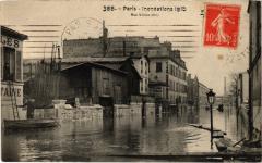 Carte postale ancienne Inondations 1910 - Rue Villiot
                                                                     à Paris 12e
                                