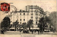 Place Gambetta à Paris 20e