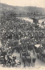 Rouen - Fetes Normandes 1909 - Defile De La Foule Apres Le Passage -
																					76100 Rouen
																			