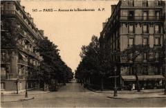 Paris 7e Avenue de la Bourdonnais à Paris 7e