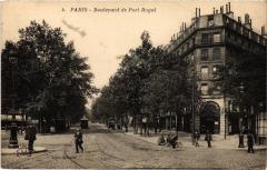 Carte postale ancienne Boulevard de Port-Royal
                                                                     à Paris 5e
                                