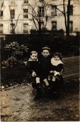 Paris 11e Square Parmentier carte photo -
																					75011 Paris 11e
																			