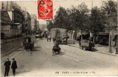 Carte postale ancienne La Rue de Lyon
                                                                     à Paris 12e
                                