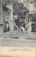 La Ceramique D'Art A Angouleme - Faiencerie A.renoleau - Preparation De L -
													16 Charente
												