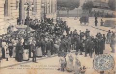 Meaux - La Greve Des Boulangers - Devant L'Hotel De Ville - Premiere Dist -
																					77100 Meaux
																			