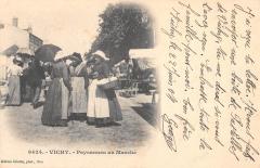 Vichy - Paysannes Au Marche -
																					03200 Vichy
																			