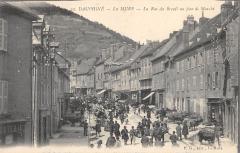 La Mure - La Rue Du Breuil Un Jour De Marche -
																					38350 La Mure
																			