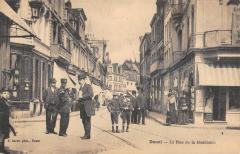 Douai - La Rue De La Madeleine à Douai
