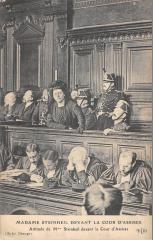 Paris - Mme Steinheil Devant La Cour D'Assises - Attitude Devant La Cour -
																					75000 Paris
																			