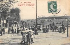 Bagnolet - Les Plaisirs Du Dimanche - Le Repos Sur Les Fortifications -
																					93170 Bagnolet
																			