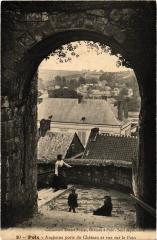 Poix Ancienne porte du Chateau -
													80 Somme
												