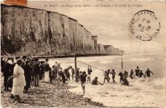 Ault la plage et les bains -
													80 Somme
												