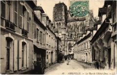 Abbeville Rue de l'Hotel Dieu -
																					80100 Abbeville
																			