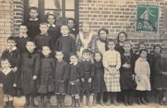Origny En Thierache - Carte Photo - Enfants -
																					02550 Origny-en-Thiérache
																			