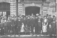 Paris XIe - Carte Photo Elections Folie Mericourt - Situee Au 111 Avenue -
																					75011 Paris 11e
																			