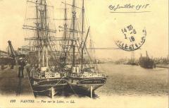 Trois mats : Amélie et J. B Demange -
																					44200 Nantes
																			