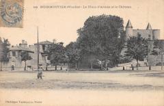 Noirmoutier - La Place D'Armes Et Le Chateau