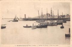 Saint Gilles Croix De Vie - Bateaux De Peche A L'Abri Des Jetees -
																					85800 Saint-Gilles-Croix-de-Vie
																			
