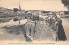 Fontenay Le Comte - Les Bords De La Riviere - Entree Halage à Fontenay-le-Comte
