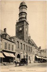 Doullens le Beffroi à Doullens