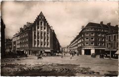 Amiens Place Rene Goblet -
																					80080 Amiens
																			