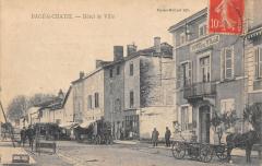 Bage Le Chatel - Hotel De Ville à Bâgé-le-Châtel