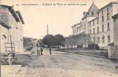 Ceyzeriat - L'Hotel De Ville Et Entree Du Pays à Ceyzériat